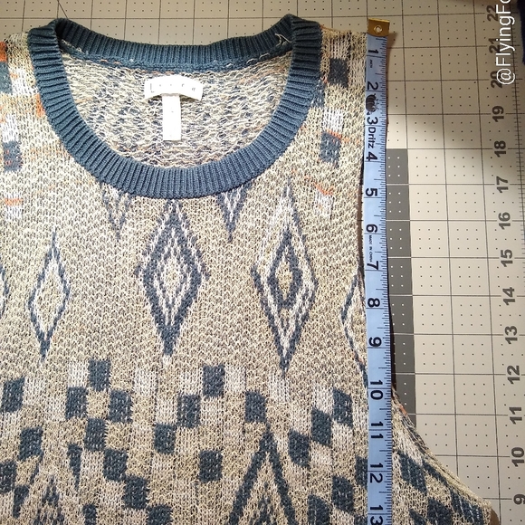 Leith Sleeveless Geometric Knit Tank - Picture 6 of 8